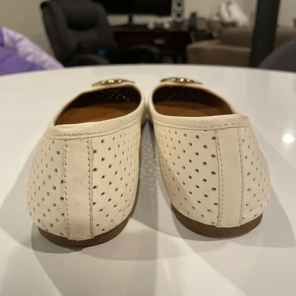Tory Burch Reva Perforated Leather White Ballet Flats Size 7 - Picture 8 of 12